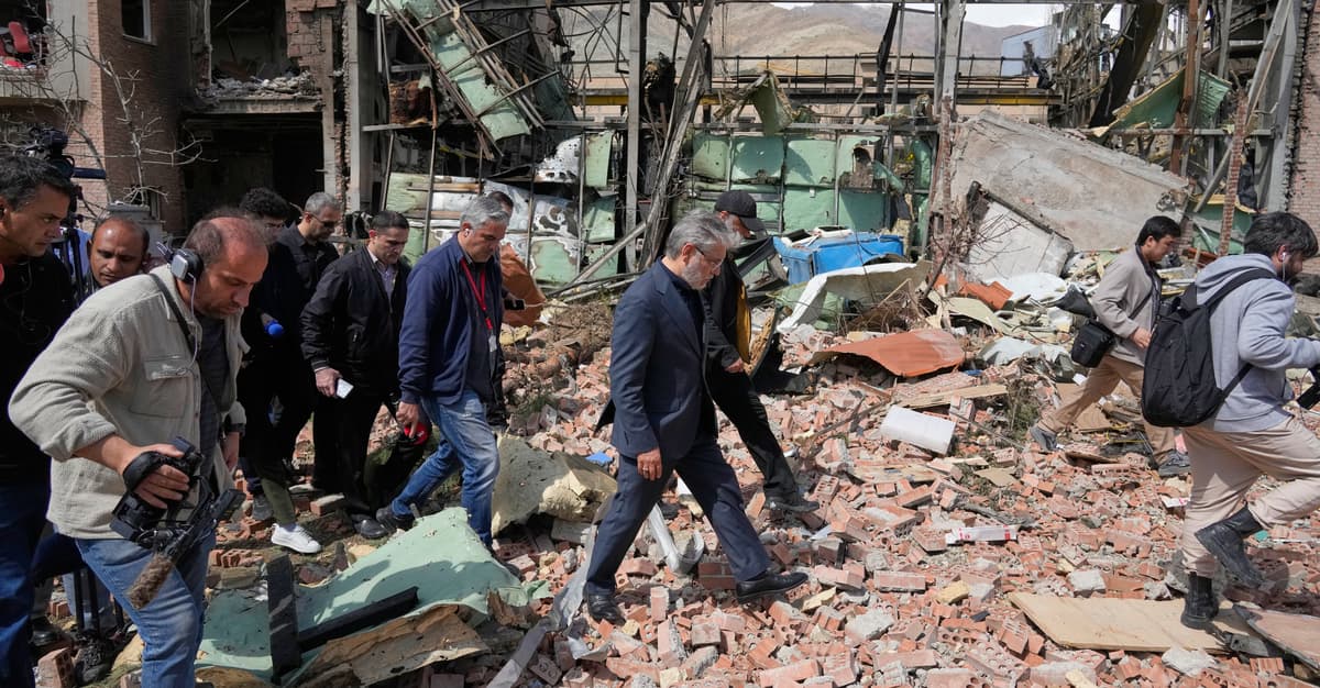 Kolejne naloty na Iran. Pocisk uderzył w pobliżu elektrowni jądrowej