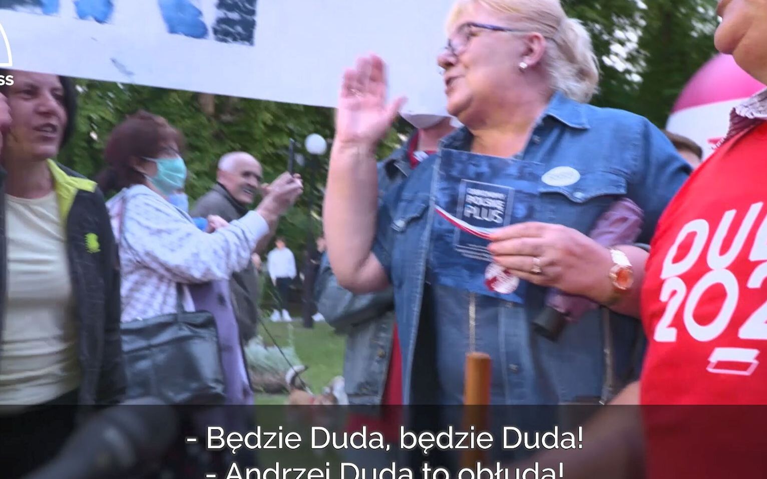 Grafika do artykułu "A jeśli będzie rządził, to Polska będzie mocarstwem". Kamera OKO.press w Końskich