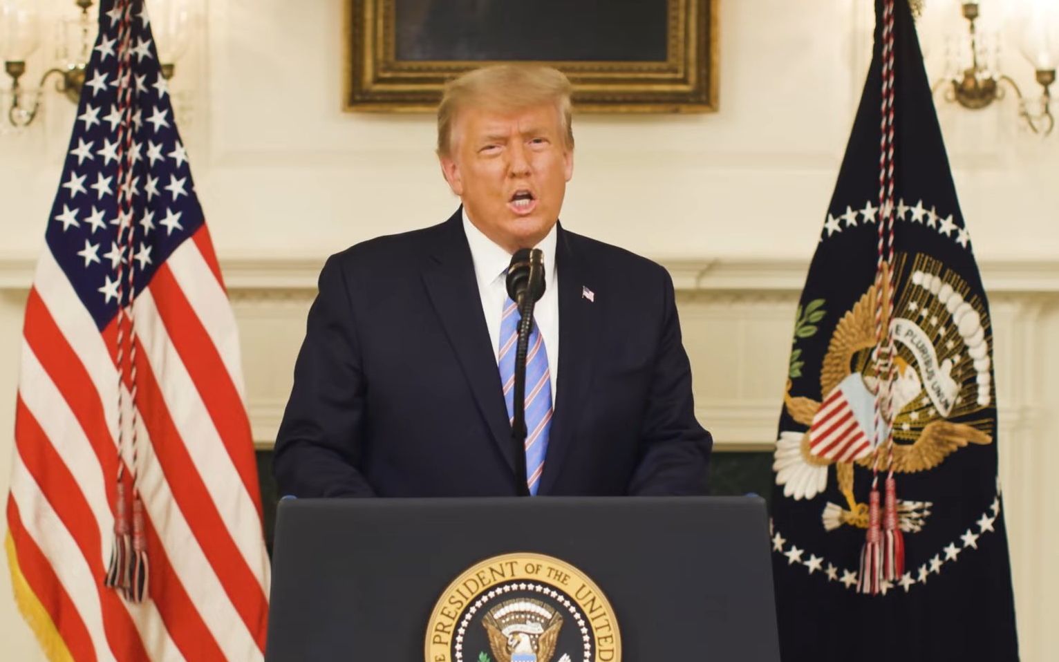 Grafika do artykułu Ten facet jest niemożliwy! W nowym wystąpieniu Trump mówi o miłości i jedności narodu [SŁOWO W SŁOWO]