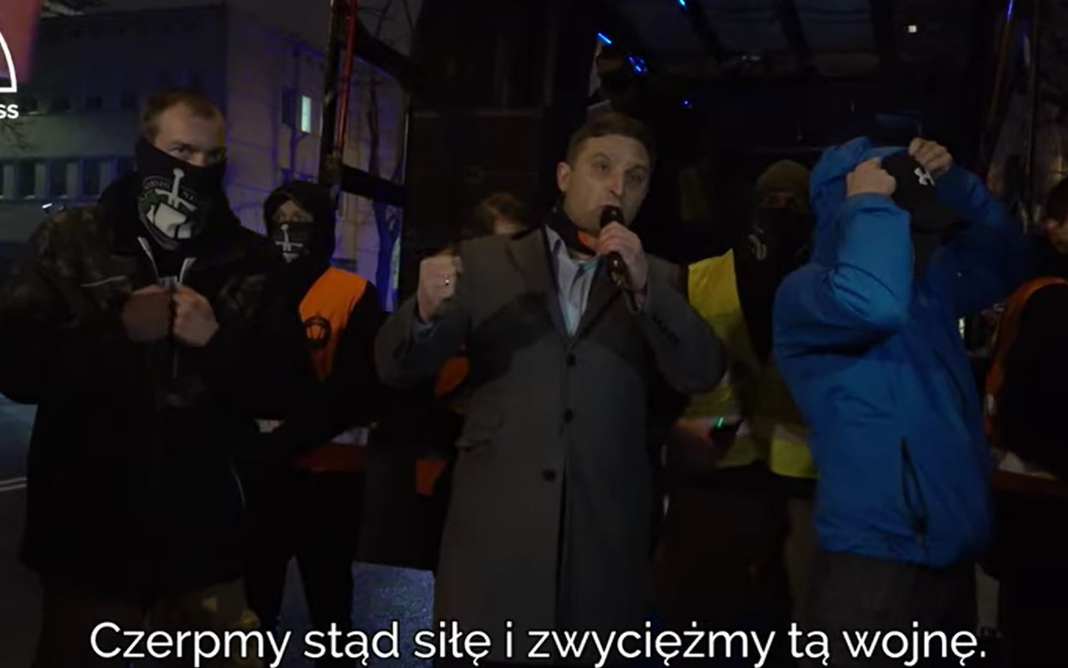 Grafika do artykułu Ich matką ojczyzna, a ojciec to Bóg. "Naszym mieczem XXI wieku jest święty różaniec”