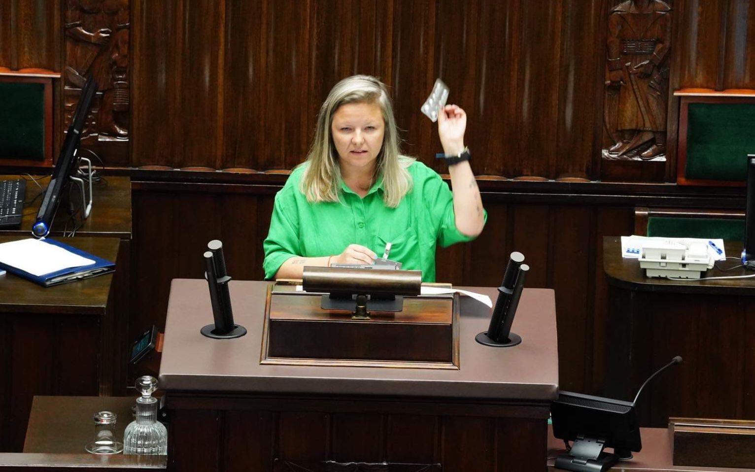 Grafika do artykułu Sejm odrzucił projekt legalnej aborcji. PSL za odrzuceniem, jedna posłanka PiS za projektem