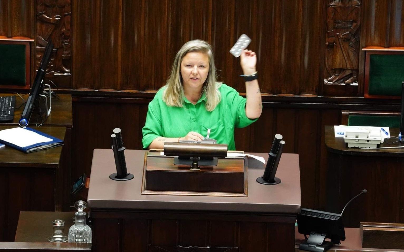 Grafika do artykułu Jak zrobić aborcję w domu? Instrukcja padła z mównicy sejmowej [CAŁE PRZEMÓWIENIE Z SEJMU]