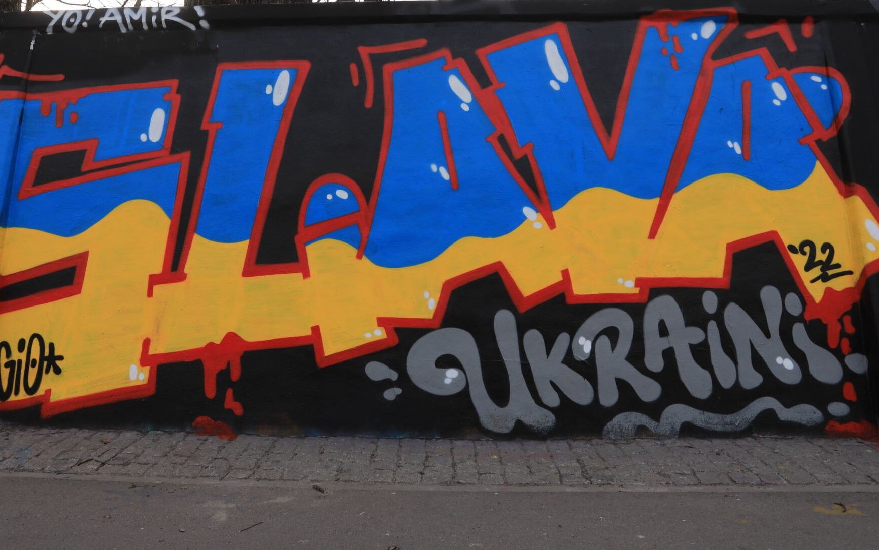 15.03.2022 Warszawa , Sluzewiec , ulica Pulawska . Mur toru wyscigow konnych . Murale nawiazujace do wojny prowadzonej przez Rosje w Ukrainie .
Fot. Jacek Marczewski / Agencja Wyborcza.pl