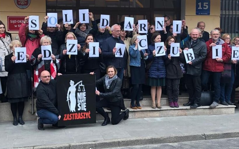 Grafika do artykułu Sędzia Niklas-Bibik zawieszona za stosowanie prawa UE i za zadanie pytań prejudycjalnych do TSUE
