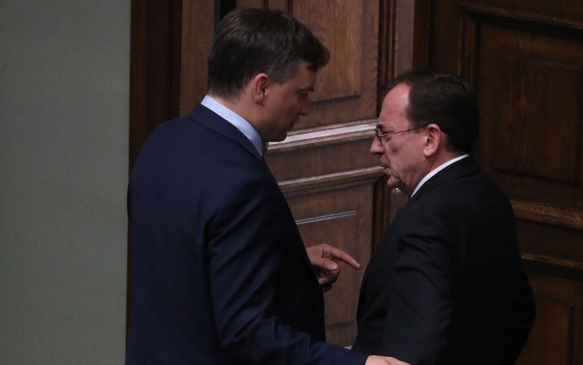15.07.2020 Warszawa , uica Wiejska . Sejm . Od lewej: minister sprawiedliwosci Zbigniew Ziobro , minister spraw wewnetrznych i administracji , koordynator sluzb specjalnych Mariusz Kaminski podczas debaty nad wnioskiem opozycji o wotum nieufnosci dla ministra spraw wewnetrznych i administracji Mariusza Kaminskiego i ministra sprawiedliwosci Zbigniewa Ziobro .
Fot. Slawomir Kaminski / Agencja Gazeta