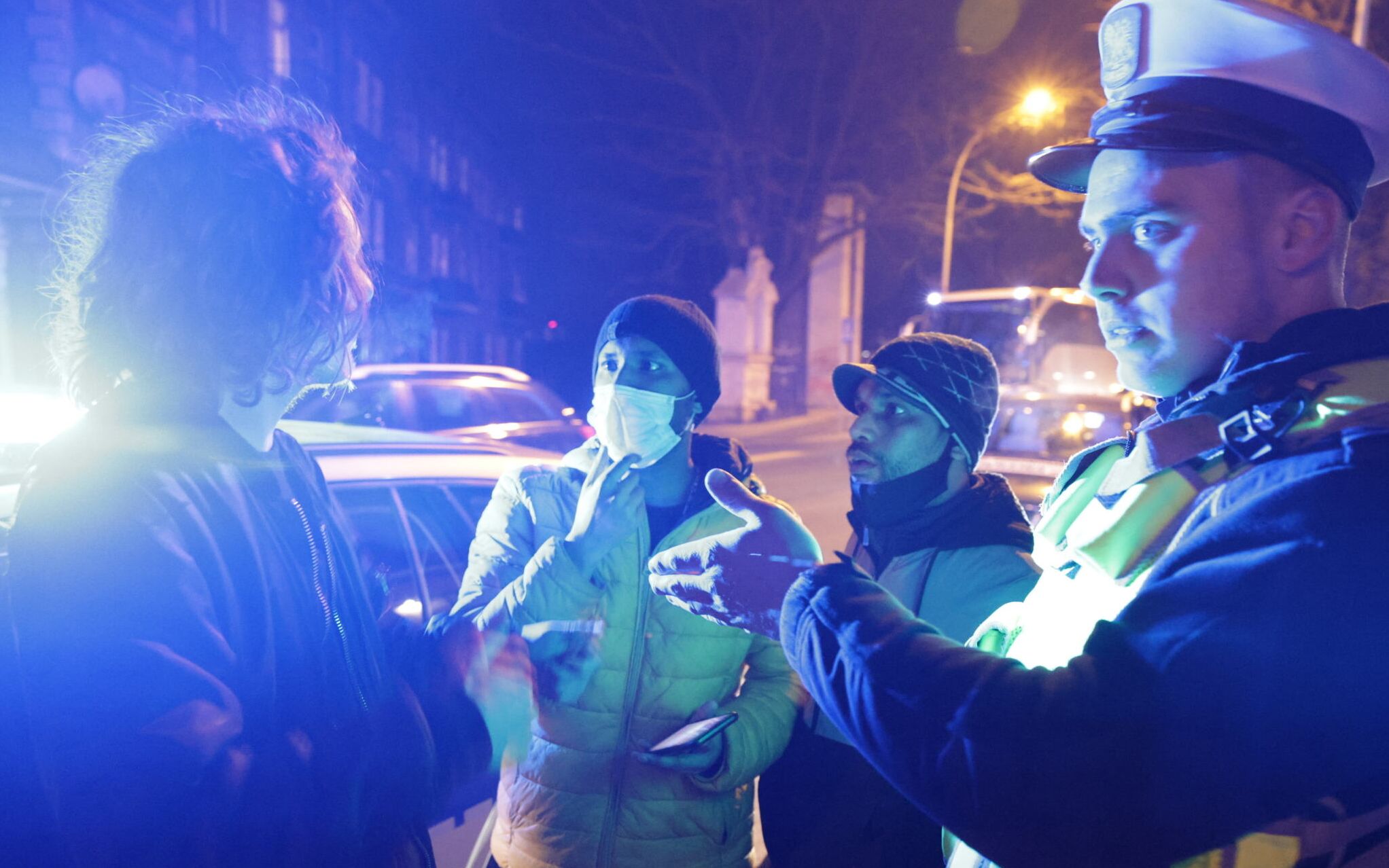 01.03.2022 Przemysl . Dworzec PKP . Chuliganski rasistowski atak na cudzoziemcow , ktorzy uciekli z ogarnietej wojna Ukrainy . 
Fot. Lukasz Cynalewski / Agencja Wyborcza.pl