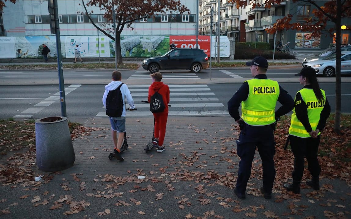 21.10.2019 Warszawa , ulica Sokratesa . Przejscie dla pieszych , na ktorym doszlo do smiertelnego potracenia pieszego .
Fot. Jacek Marczewski / Agencja Gazeta