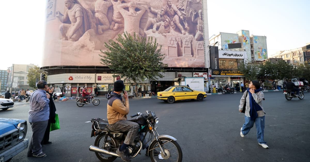 „Śmierć Ameryce!" już nie działa. Iran jest gotowy na swojego Denga Xiaopinga [WYWIAD]