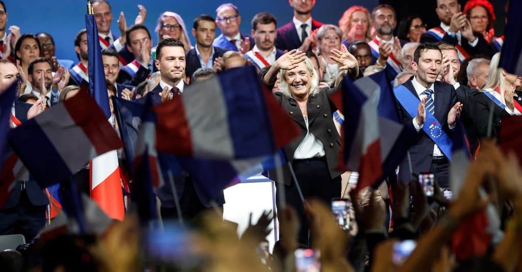 We Francji skrajna prawica odniosła „historyczne zwycięstwo” w wyborach do Senatu
