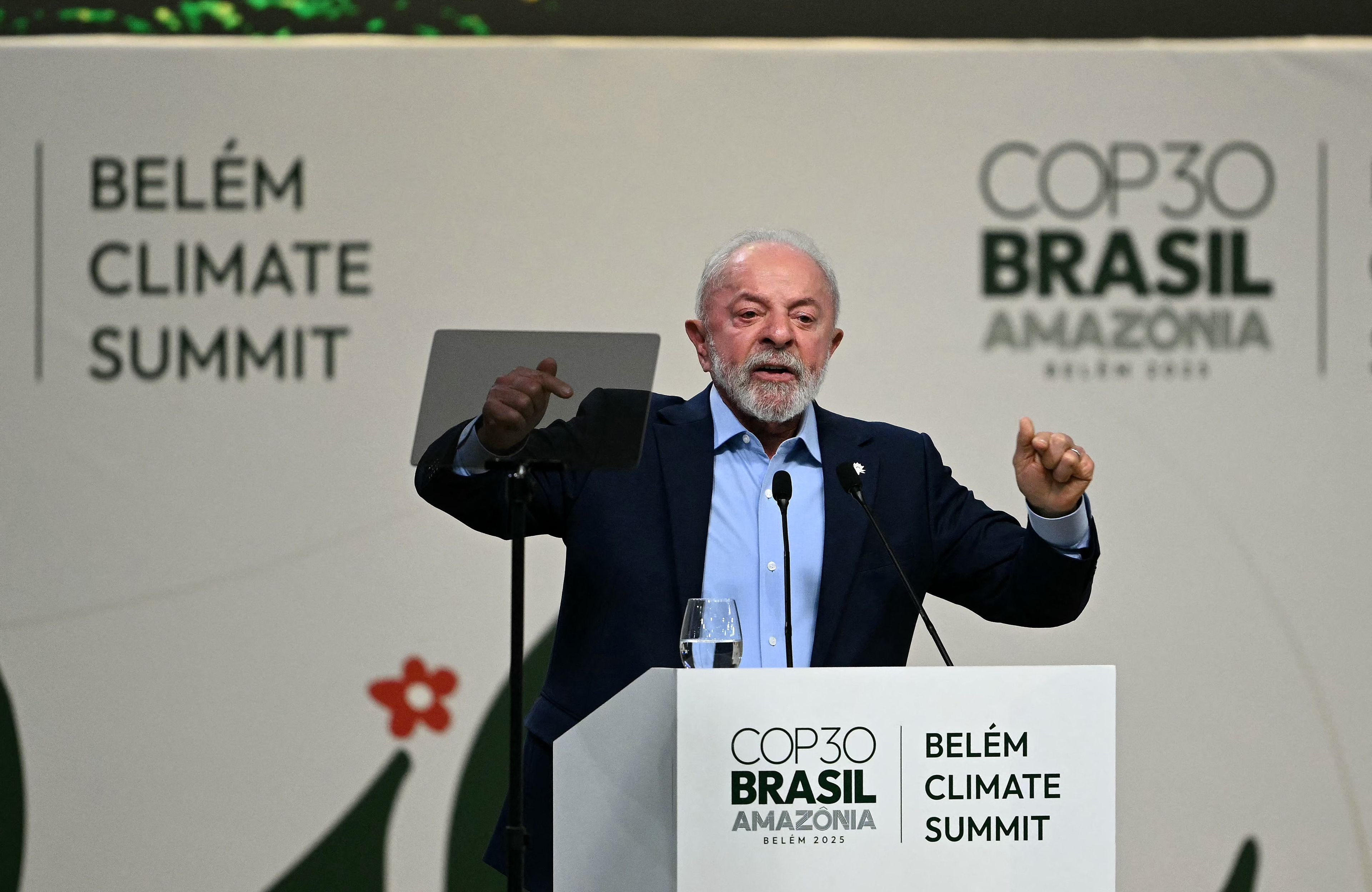 Prezydent Brazylii Ignazio Lula ds Silva przemawia podczas plenarnego spotkania przywódców państw, które będą uczestniczyć w COP30, Belem, 6.11.2025 r.