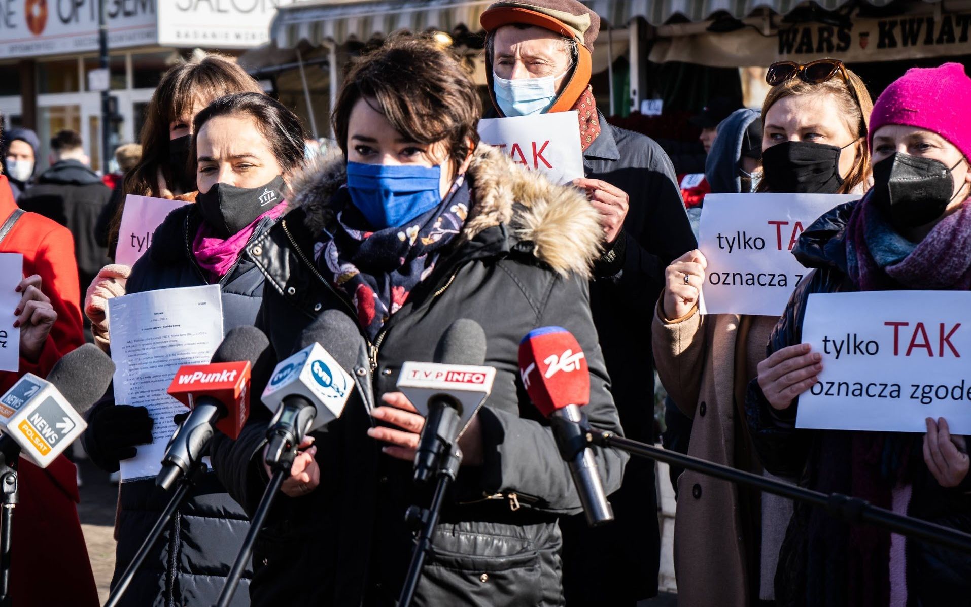 Grafika do artykułu Lewica chce zmiany prawa: seks bez wyraźnej zgody to gwałt. To ważna zmiana, nie powód do kpin