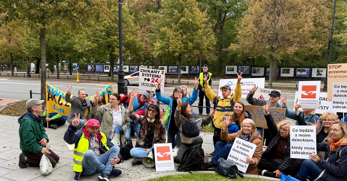 Rząd tnie szansę dla osób z autyzmem. Petycja i demonstracja w Warszawie