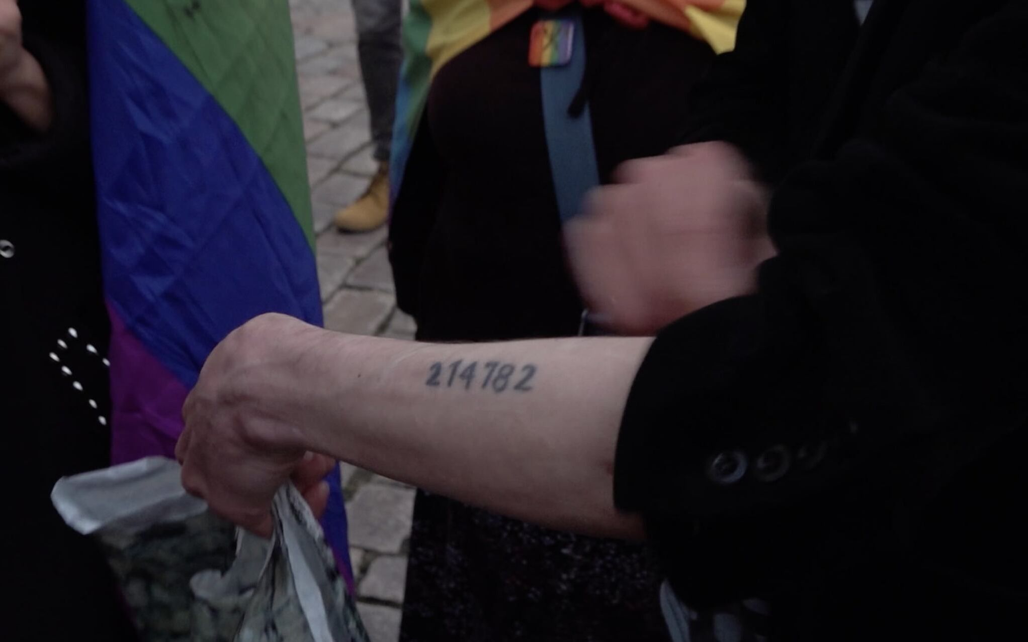 Grafika do artykułu "Ministrze Gliński, ty faszysto!" - protest na otwarciu wystawy w Zamku Ujazdowskim