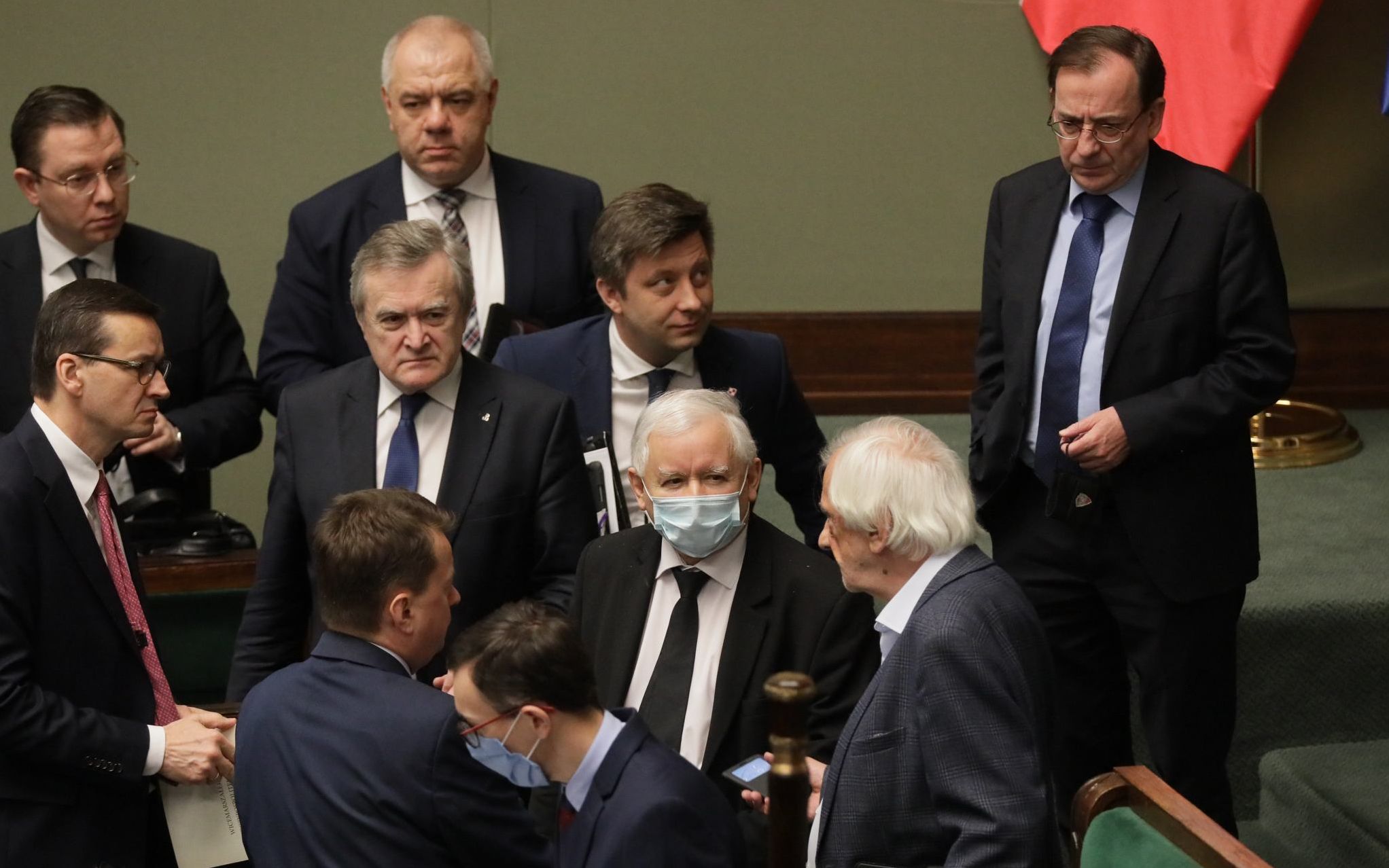 07.05.2020  Warszawa , Sejm . Od lewej: Premier Mateusz Morawiecki , minister kultury i dziedzictwa narodowego Piotr Glinsk , Jaroslaw Kaczynski ,  Ryszard Terlecki ,  minister spraw wewnetrznych i administracji Mariusz Kaminski Minister aktywow panstwowych Jacek Sasin  podczas piatego dnia 11 posiedzenia Sejmu IX Kadencji .
Sejm odrzucil uchwale Senatu ws ustawy dot. glosowania
korespondencyjnego w wyborach prezydenckich 2020 r.
Fot. Slawomir Kaminski / Agencja Gazeta