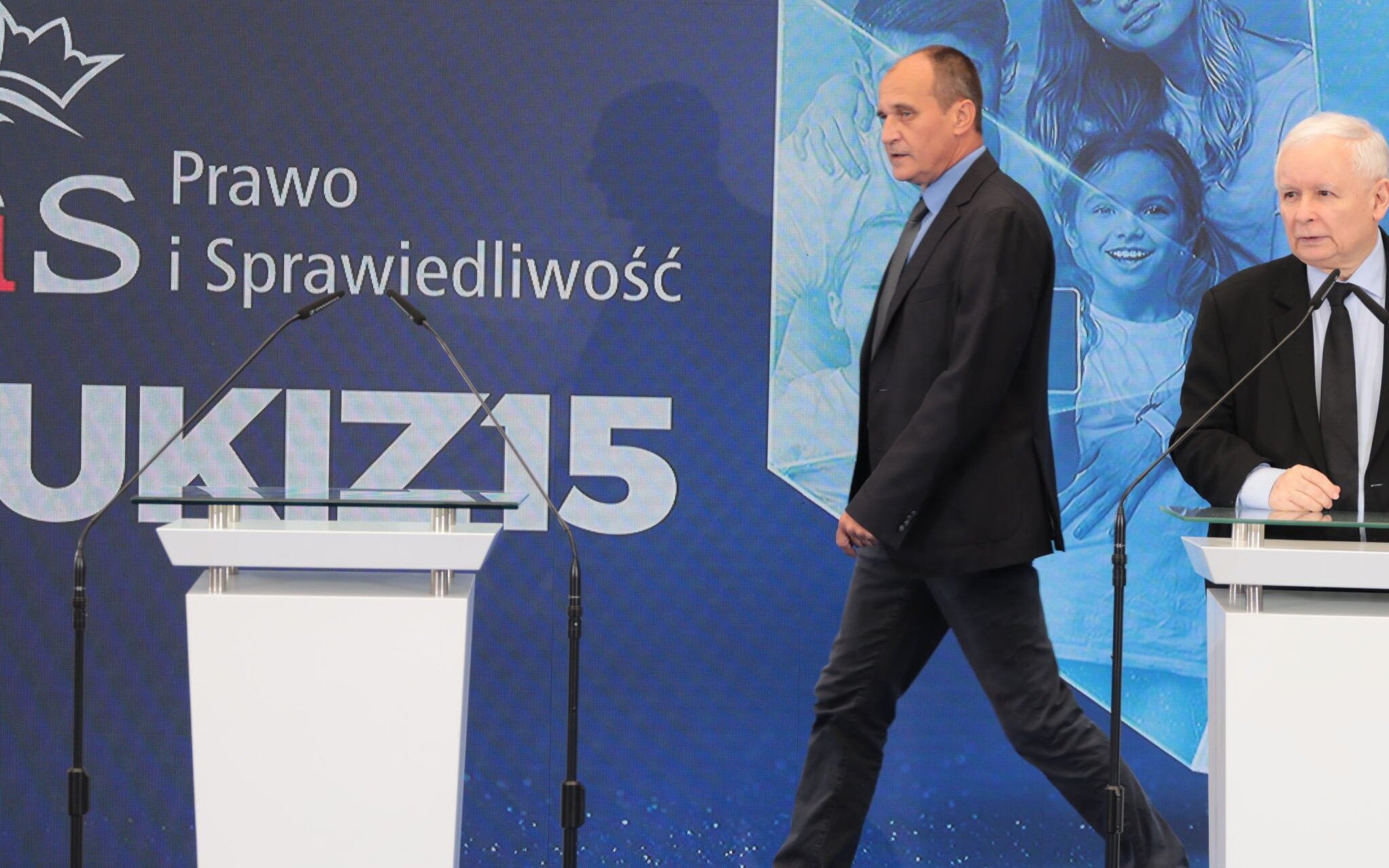 14.06.2021  Warszawa , Zamek Ujazdowski , Prezes Prawa i Sprawiedliwosci Jaroslaw Kaczynski (p) i Pawel Kukiz (l) z Kukiz'15 podczas konferencji prasowej na temat umowy o wspolpracy programowej PiS i Kukiz'15 .
Fot. Slawomir Kaminski / Agencja Gazeta
