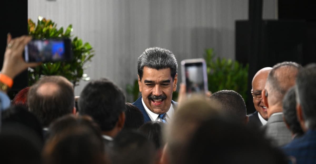 Maduro, socjalistyczny prezydent Wenezueli, szykuje się na wojnę z USA. O co chodzi Trumpowi?