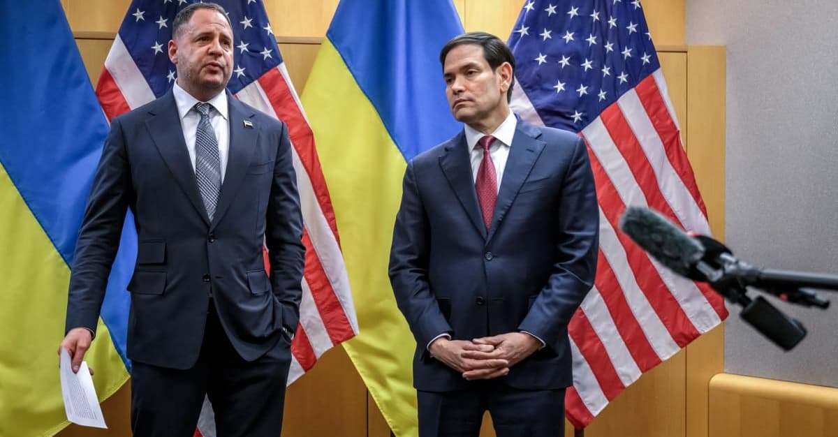 Owocne rozmowy w Genewie, trzy wnioski ze szczytu G20 i wściekły Trump