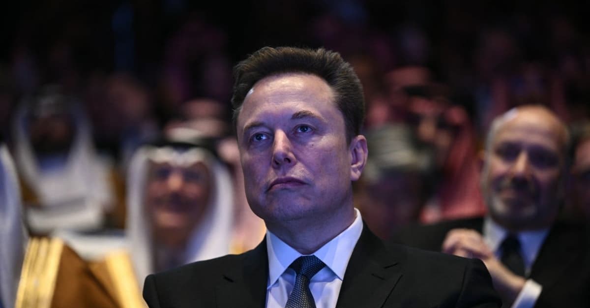 UE nakłada karę na X Muska. Musk: Rozwiązać Unię Europejską
