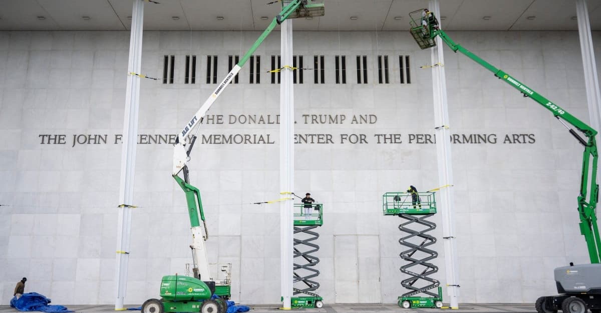 Świąteczny koncert odwołany w proteście przeciwko zmianie nazwy Kennedy Center