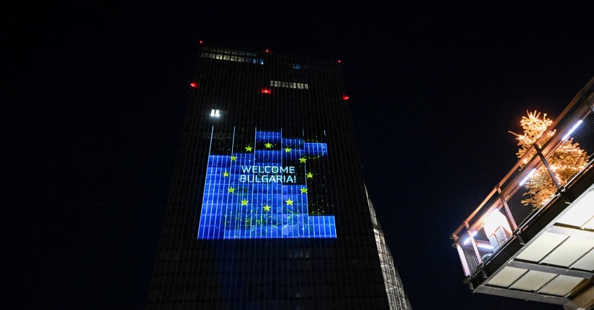 Nowy Rok, nowa waluta, stare problemy. Bułgaria wprowadza euro