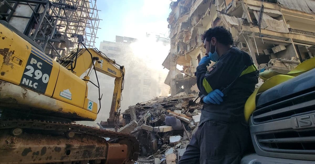 Пока что оружие в основном приостановлено американцами. Кровавая израильская атака на Бейрут