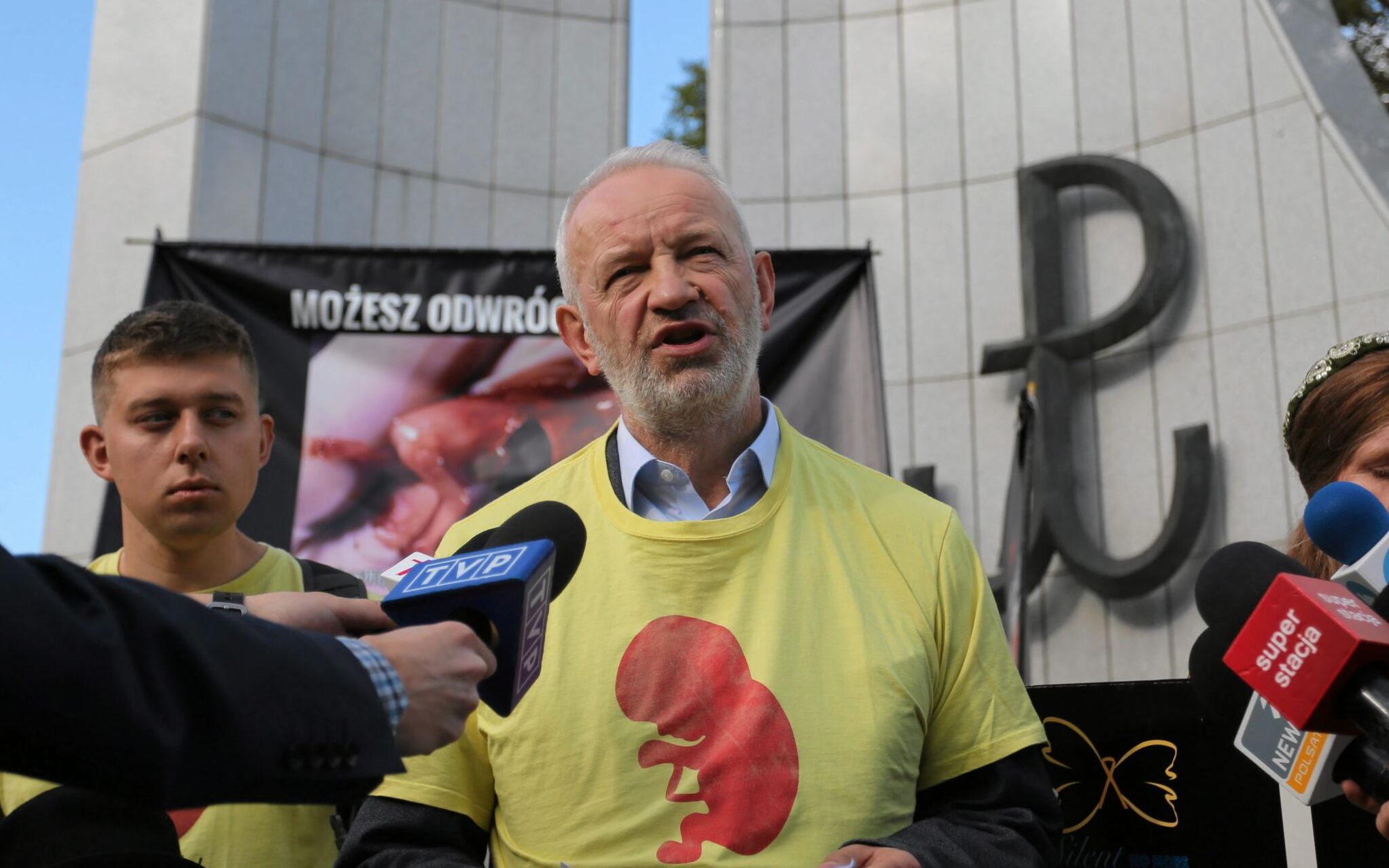 22.09.2016 Warszawa , Sejm . Mariusz Dzierzawski i organizacja Pro Life podczas pikiety antyaborcyjnej .
Fot. Slawomir Kaminski / Agencja Gazeta