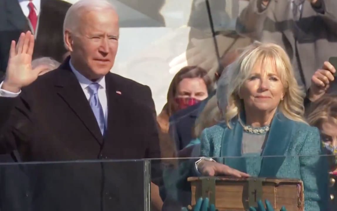 Grafika do artykułu Joe Biden 46. prezydentem USA. "Demokracja jest krucha, ale demokracja zatriumfowała" [NA ŻYWO]