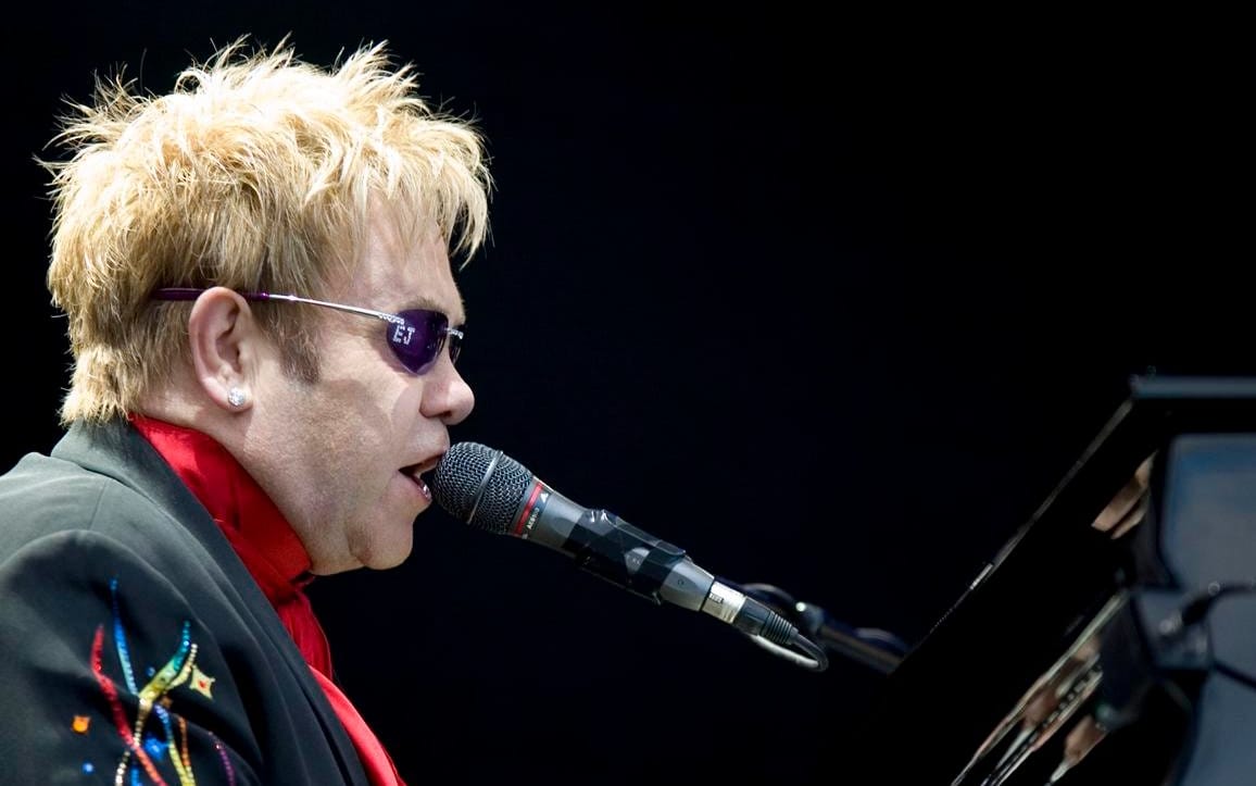 Grafika do artykułu Chaos po Brexicie. Brytyjskie kanapki nie wjadą do Unii, a Elton John musi mieć wizę do pracy