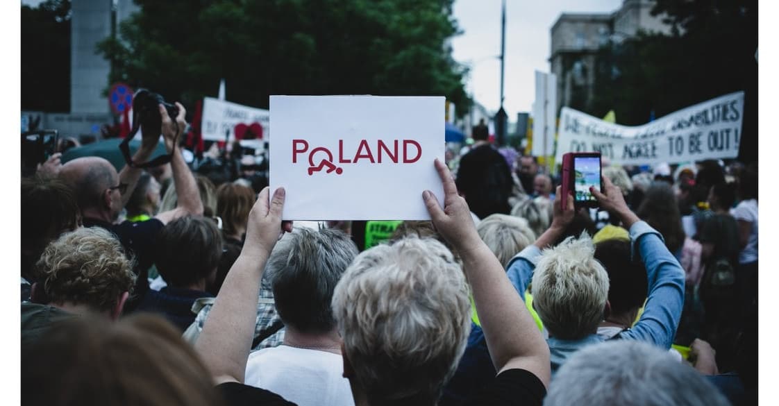 Zamiast patentu z mieszkaniem. Czego Karol Nawrocki nie wie o wsparciu dla seniorów i OzN