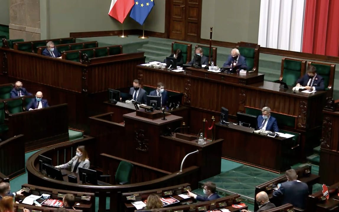 Grafika do artykułu Projekt "Tak dla rodziny, nie dla gender" Ordo Iuris zostaje w Sejmie. Dwie osoby z KO były za