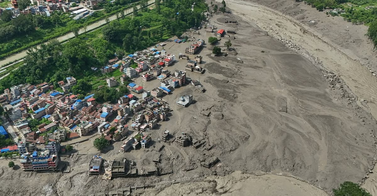 Rośnie tragiczny bilans po powodzi w Nepalu