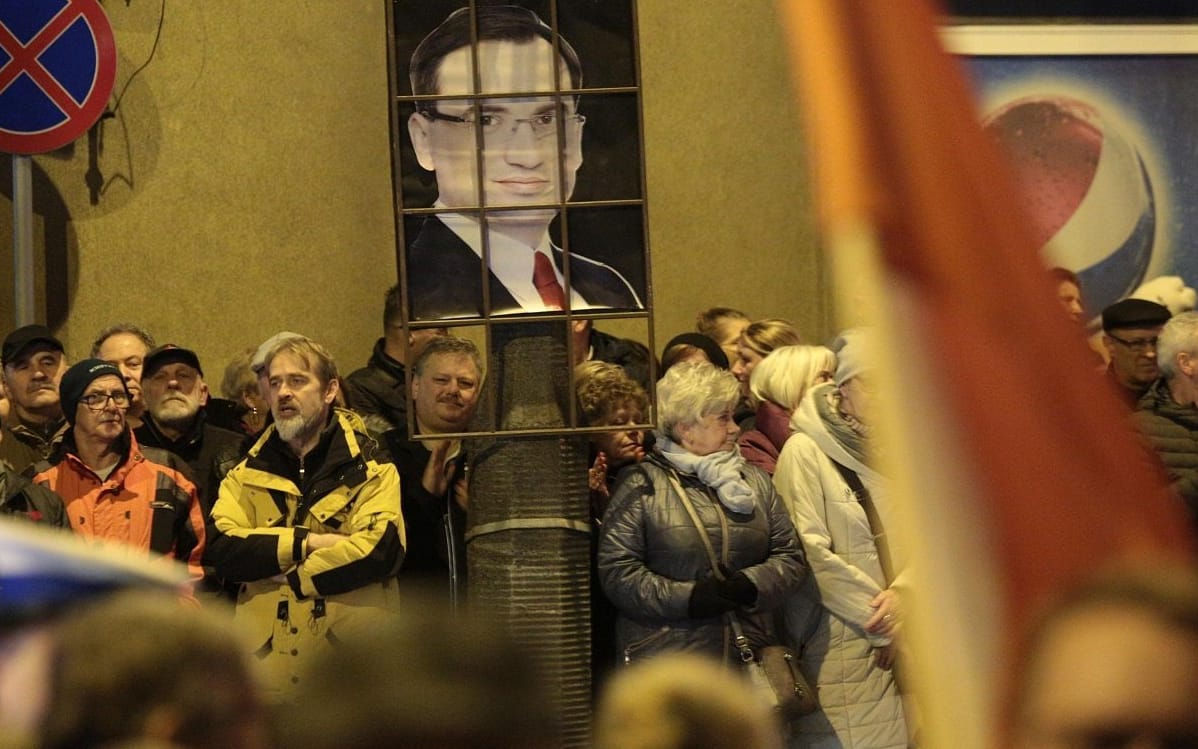 18.12.2019 Kielce . Sad Okregowy w Kielcach . Ogolnopolski protest '' Dzis sedziowie jutro TY! '' zorganizowany przez swietokrzyski Komitet Obrony Demokracji .
Fot. Pawel Malecki / Agencja Gazeta