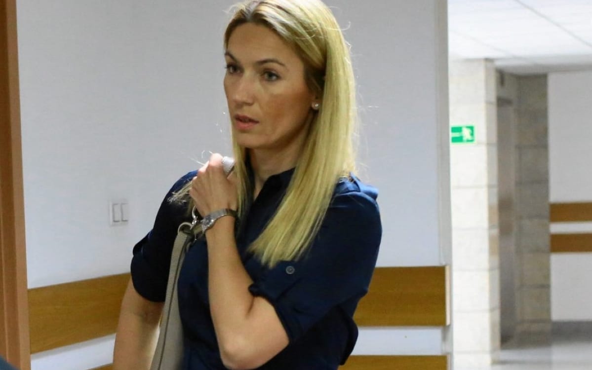 Grafika do artykułu Tylko w OKO.press. Mec. Górnikowska: Nie przejęłam kamienicy metodą na kuratora. Zarobiłam może 150 zł