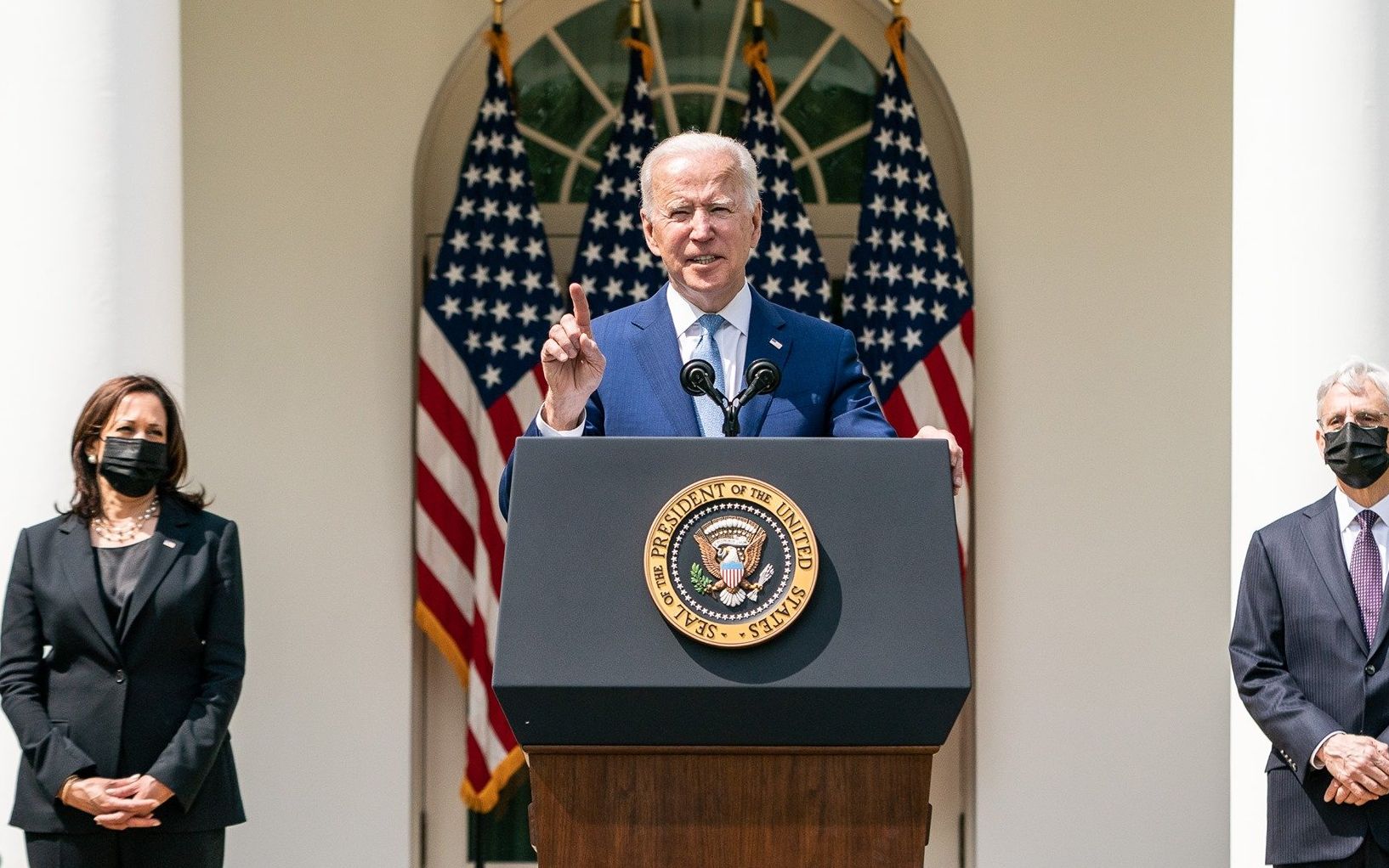 Grafika do artykułu Koniec globalnej grabieży? Biden chce podnieść CIT i iść na wojnę z rajami podatkowymi