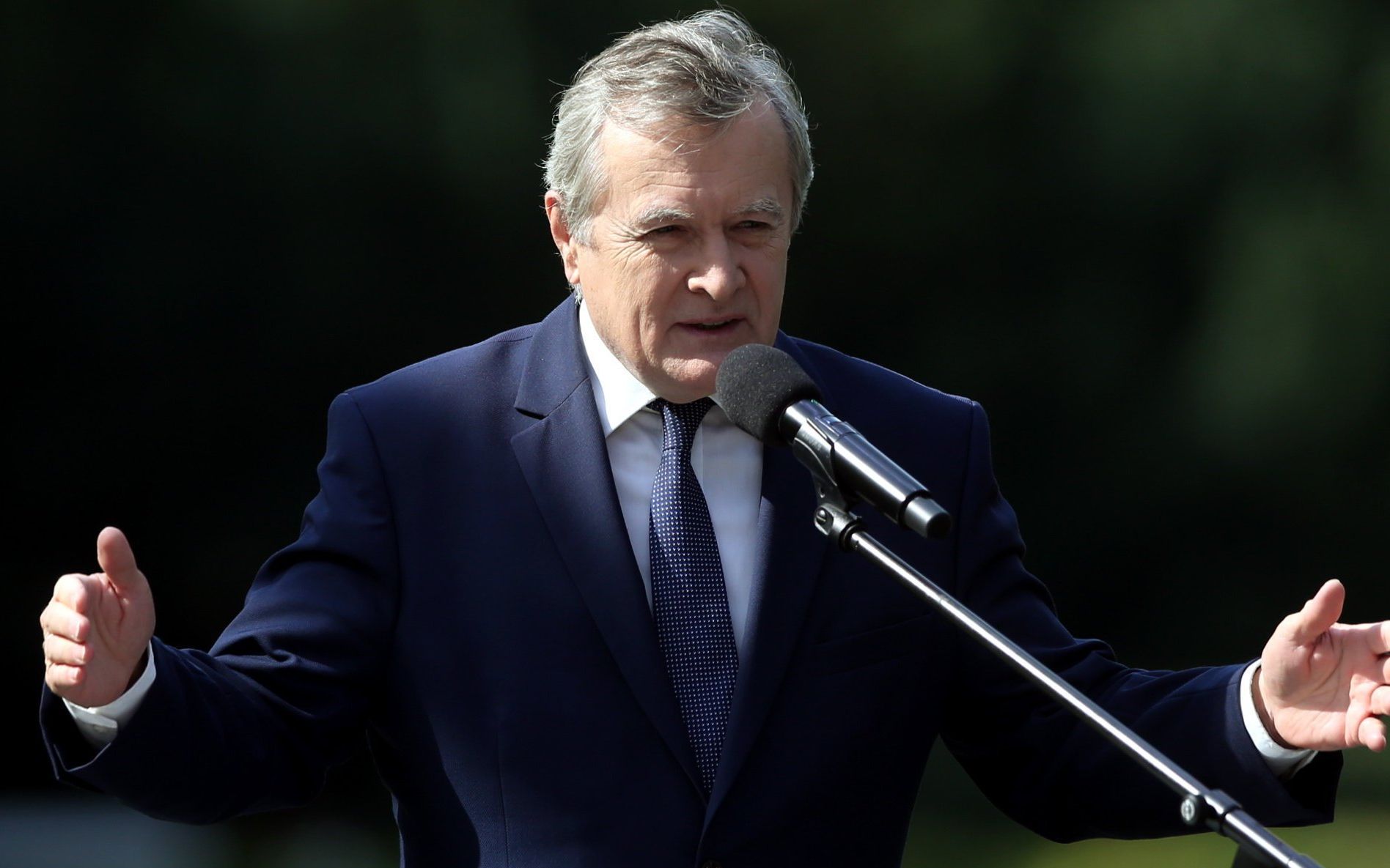 05.09.2020  Warszawa . Piotr Glinski podczas narodowego czytania 2020 w Ogrodzie saskim  . Fot . Kuba Atys / Agencja Gazet