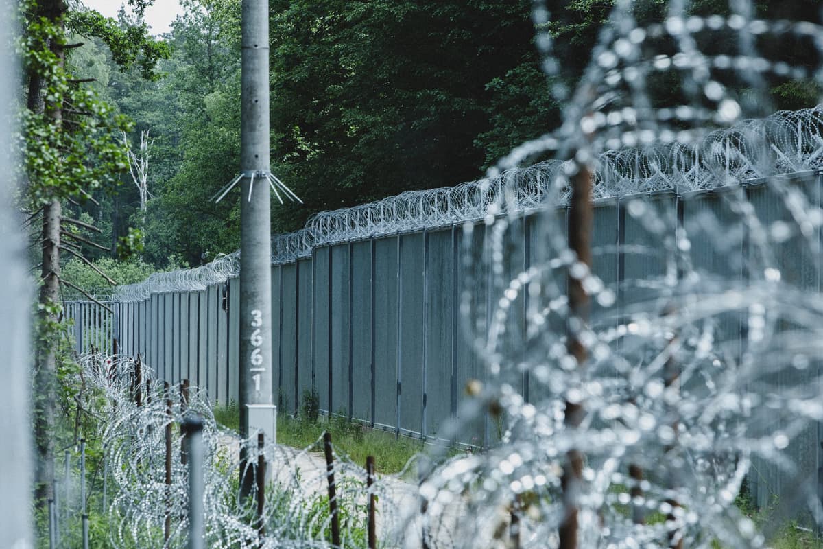 Strefa buforowa dla dziennikarzy tylko na 2h i tylko w jednym miejscu. Do 7 dni czekania na zgodę