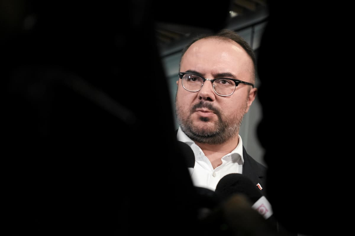 Polityk PiS alarmuje, że rząd chce wprowadzić cenzurę w sieci. Wyjaśniamy, jak jest naprawdę