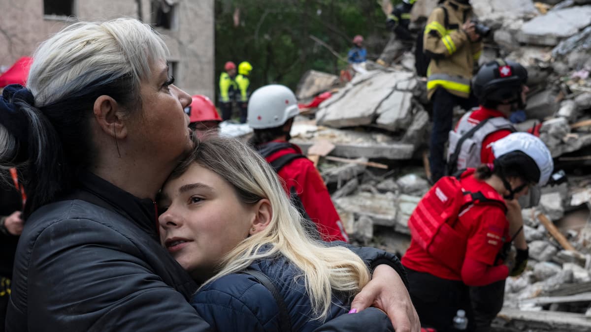 Codzienność w cieniu wojny. O niepewności Ukraińców i wecie Nawrockiego