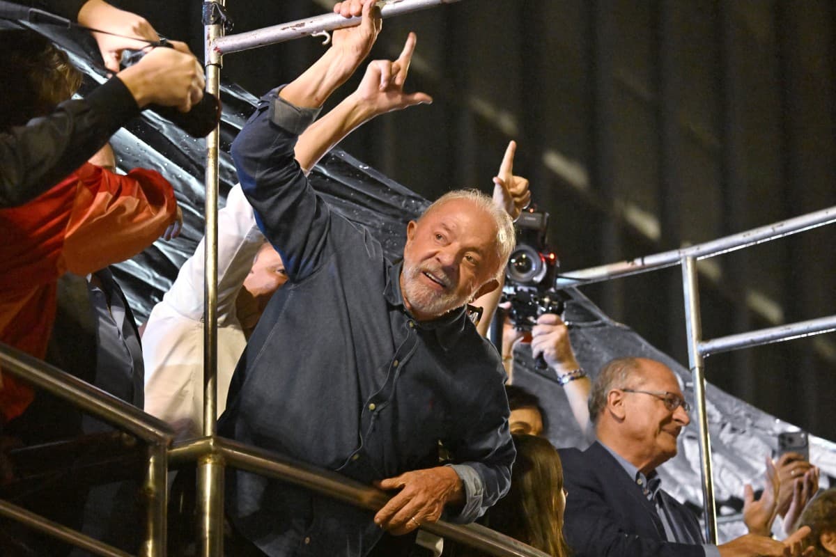 Brazylia: Lula de Silva jednak wygrywa