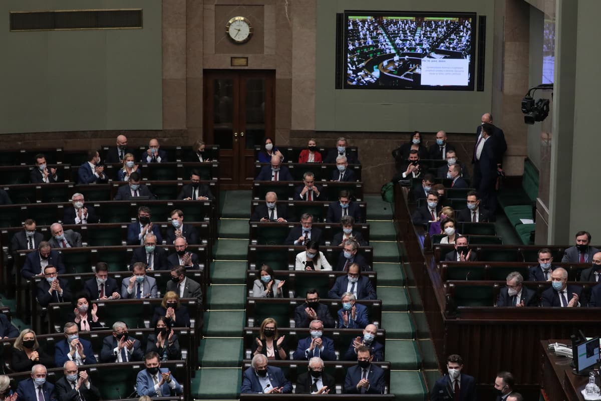 Sejm Uchwalił „ustawę O Obronie Ojczyzny” Będzie 300 Tysięczna Armia I Miliardy Na Zbrojenia 8720