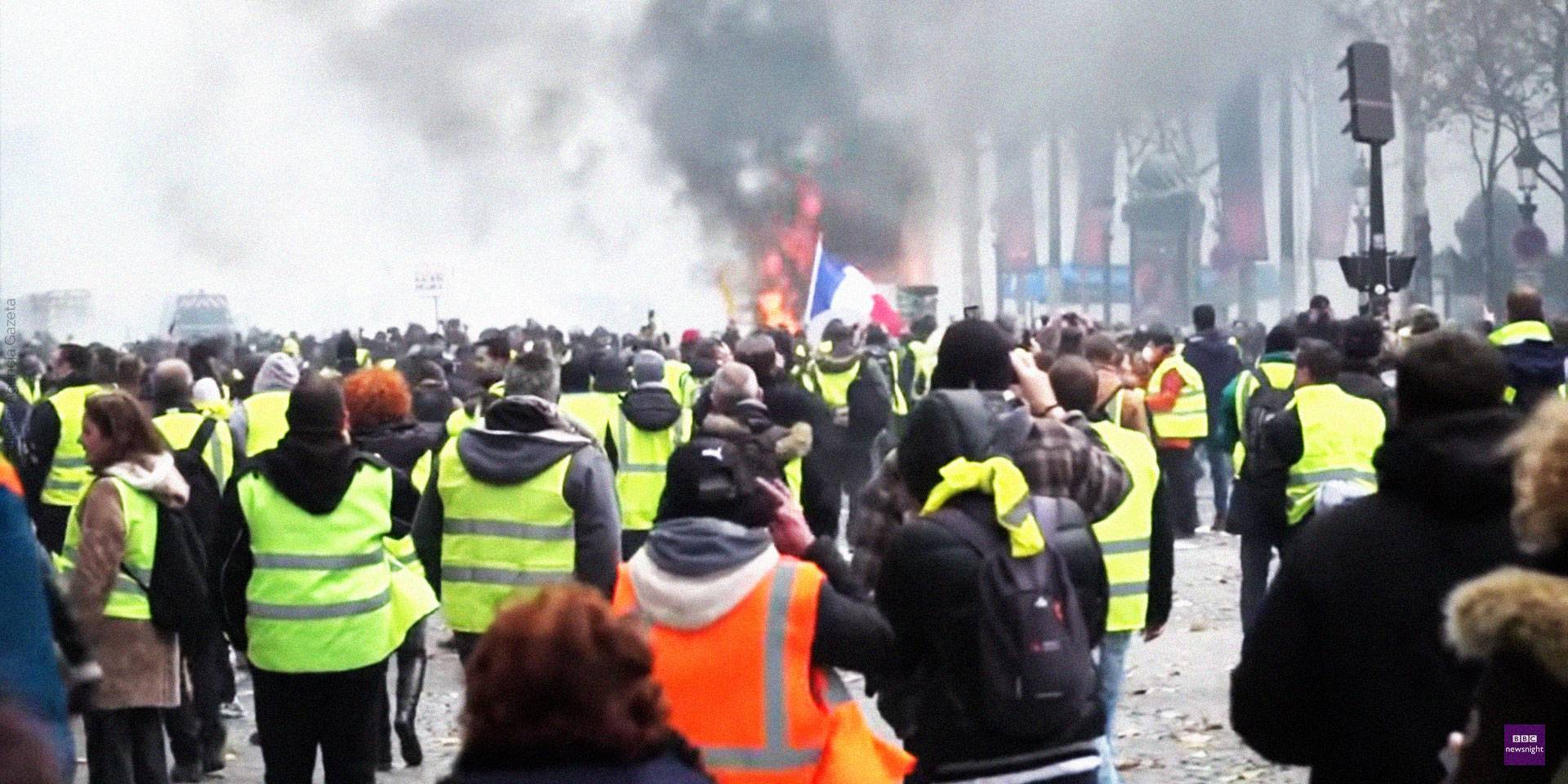 Protesty "żółtych kamizelek" w Paryżu