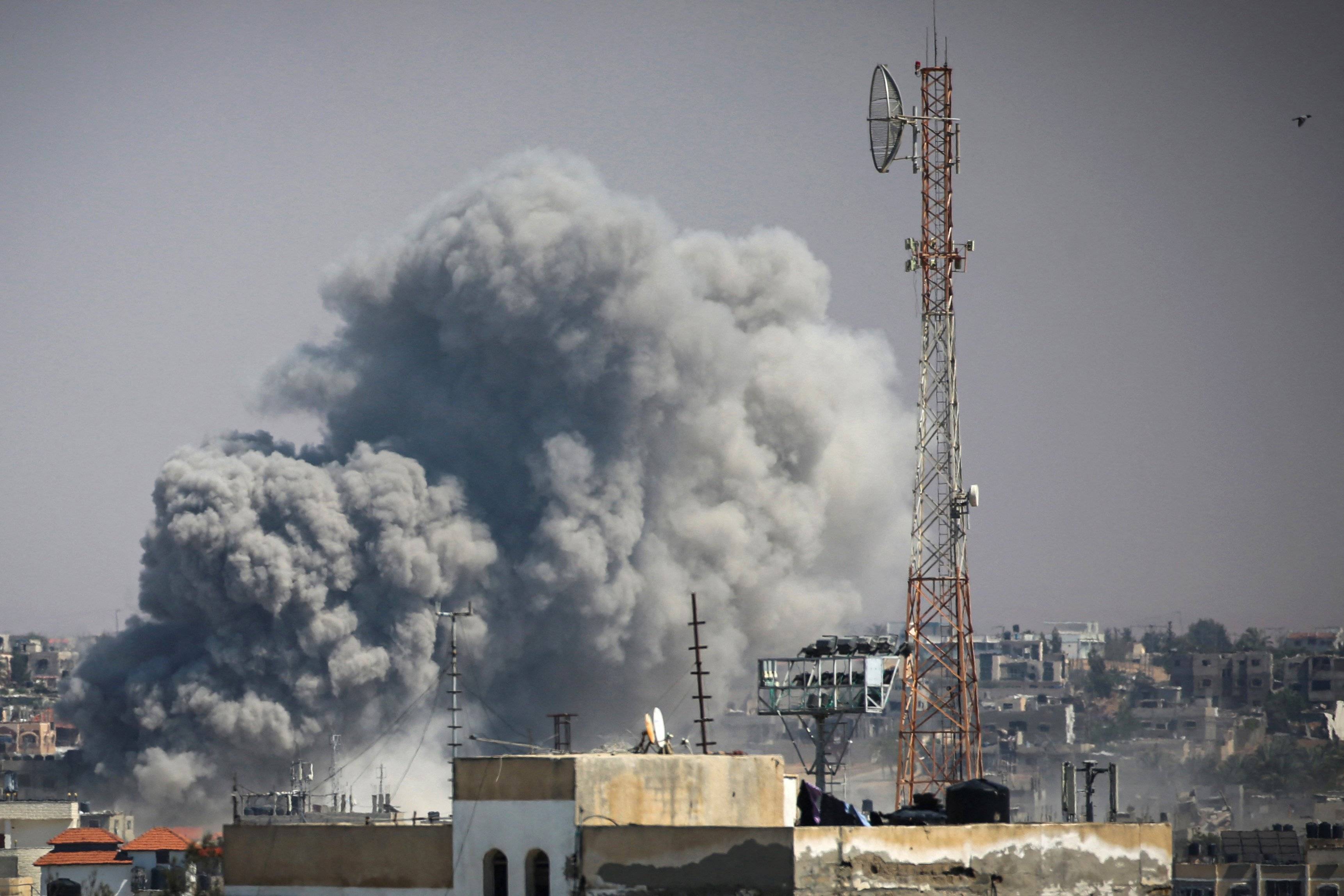 Smoke billows from Israeli strikes on eastern Rafah in the southern Gaza Strip on May 7, 2024, amid the ongoing conflict between Israel and the Palestinian Hamas movement. (Photo by AFP)