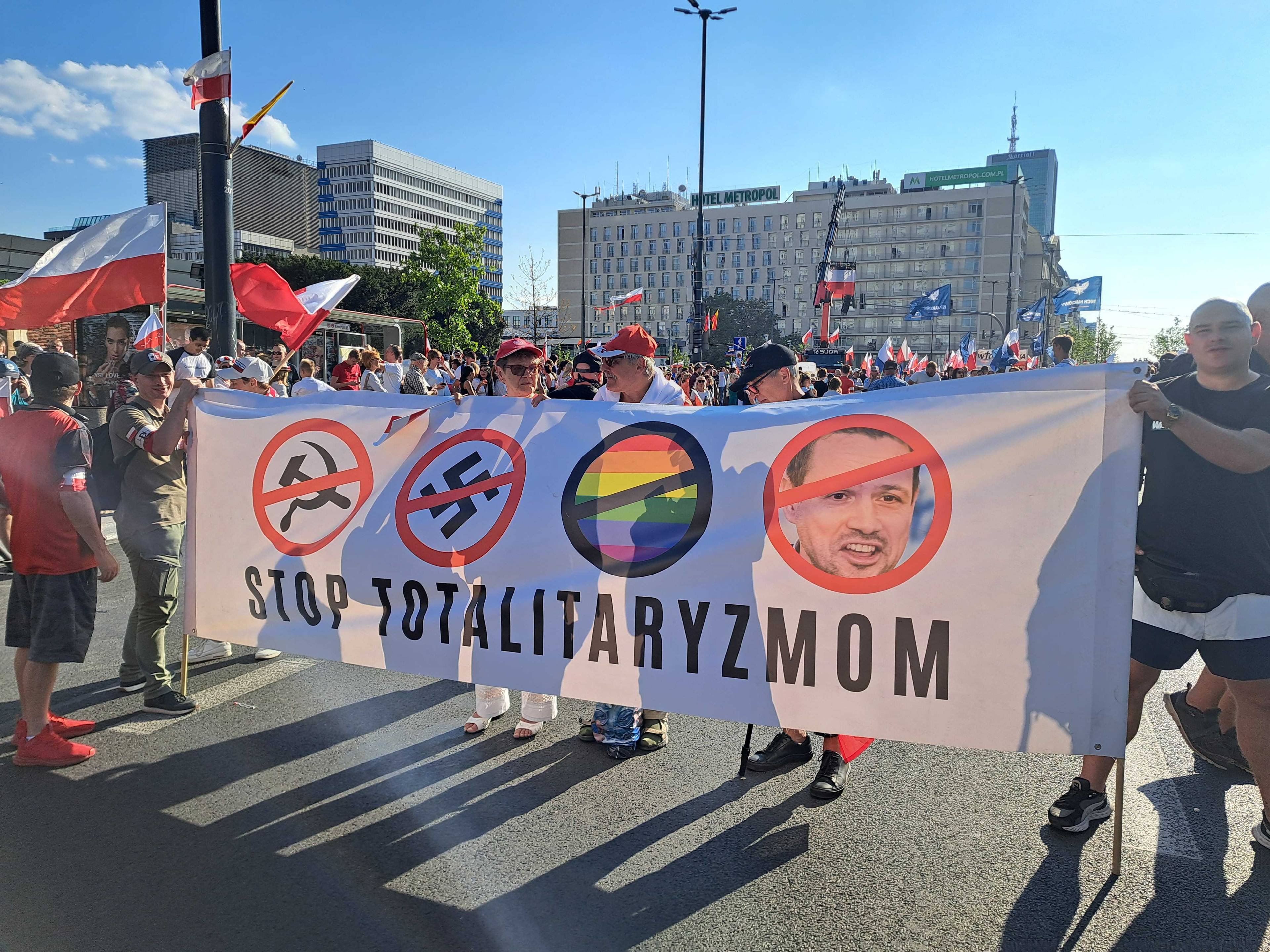 Baner na Marszu Powstania Warszawskiego