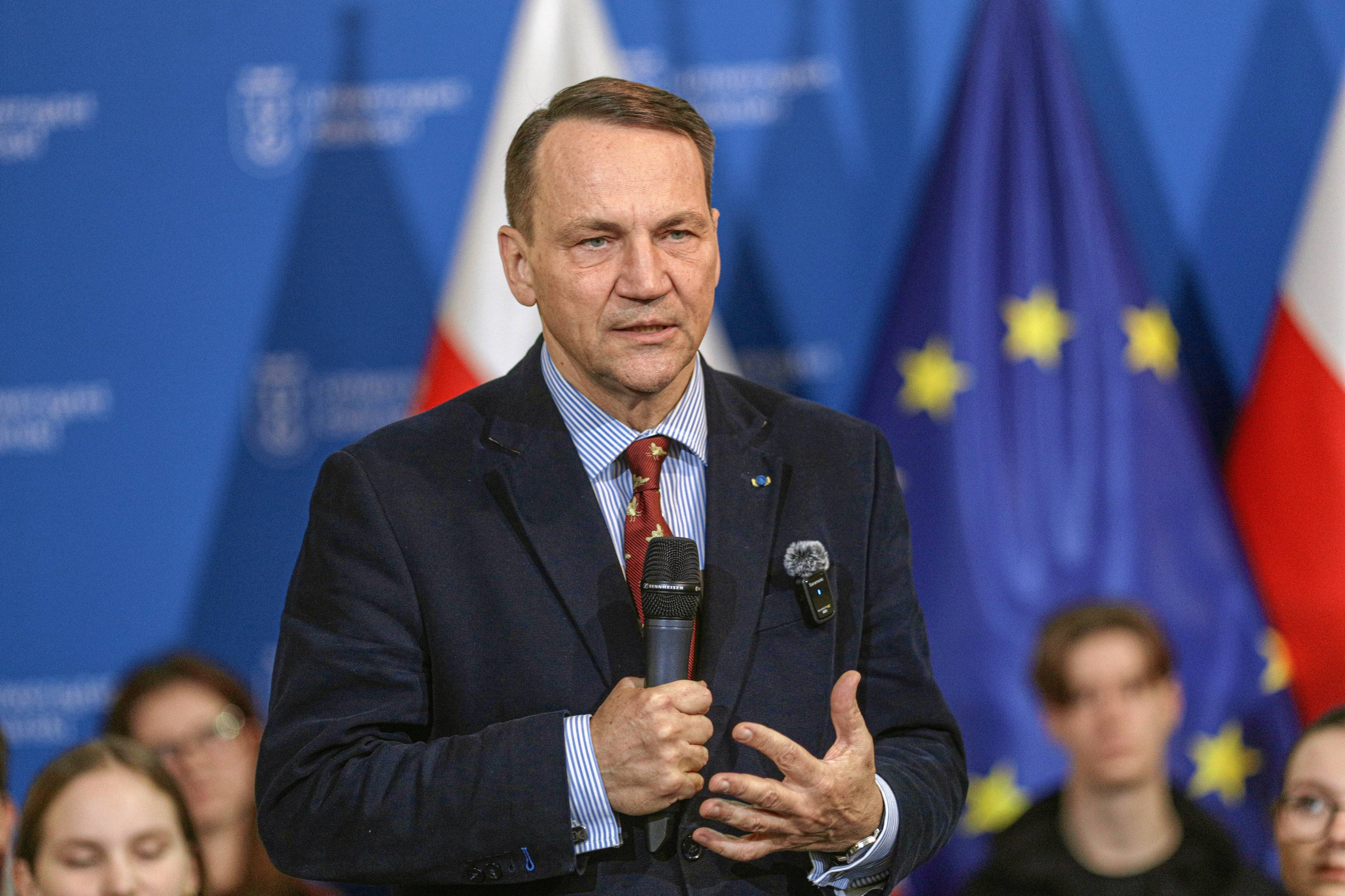 08.11.2024 Gdansk . Spotkanie z Radoslawem Sikorskim w Bibliotece Uniwersytetu Gdanskiego . 
N / Z Minister Spraw Zagranicznych Radoslaw Sikorski 
Fot. Michal Ryniak / Agencja Wyborcza.pl