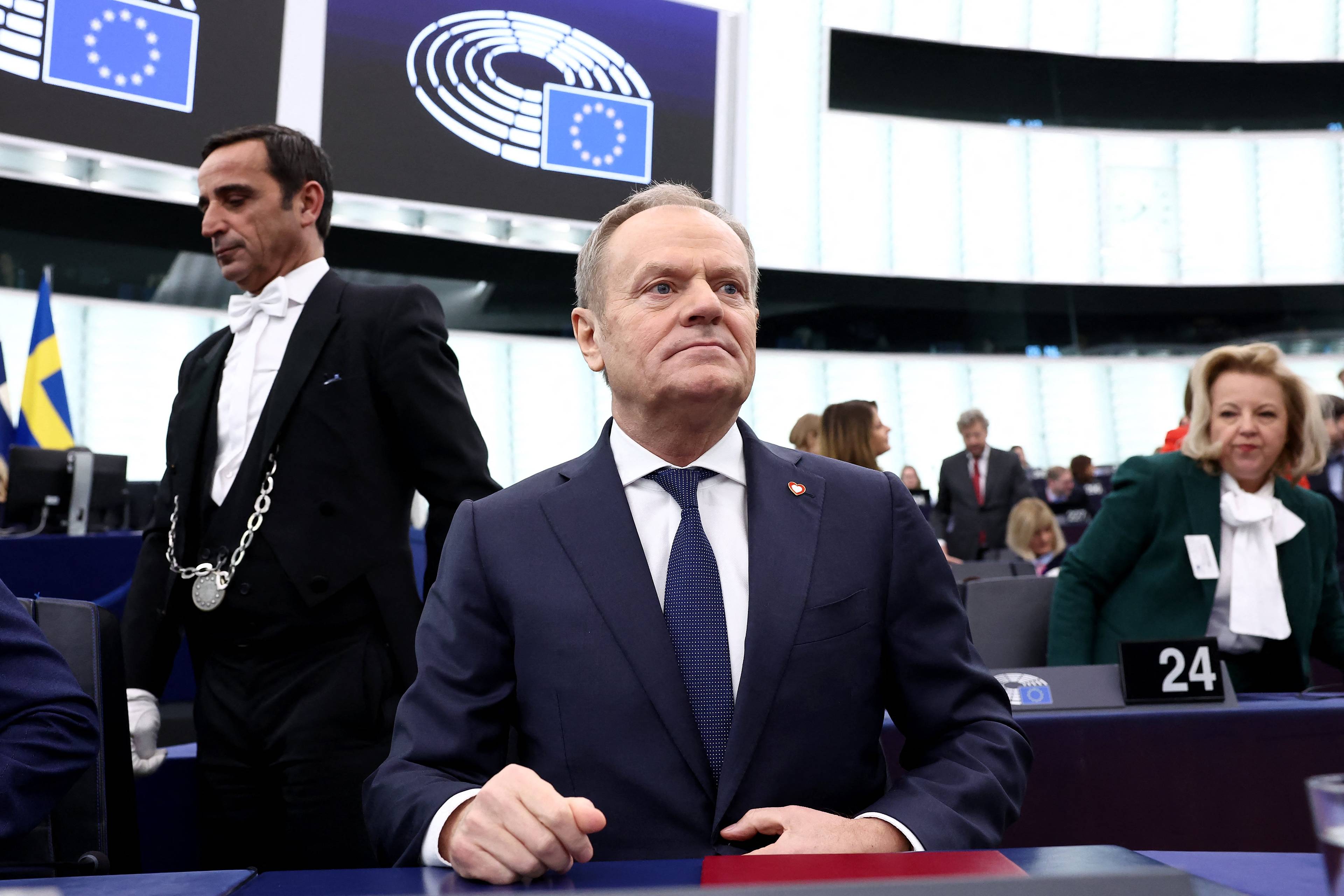 Donald Tusk na sali plenarnej Parlamentu Europejskiego