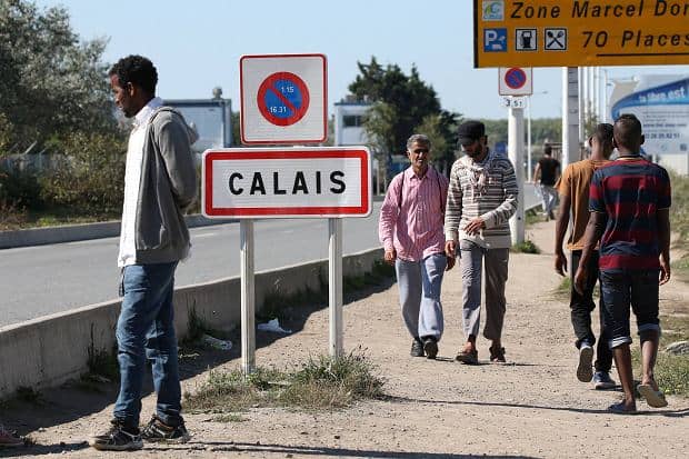 Grafika do artykułu Kogo się boją mieszkańcy Calais. Przewodnik po „dżungli”