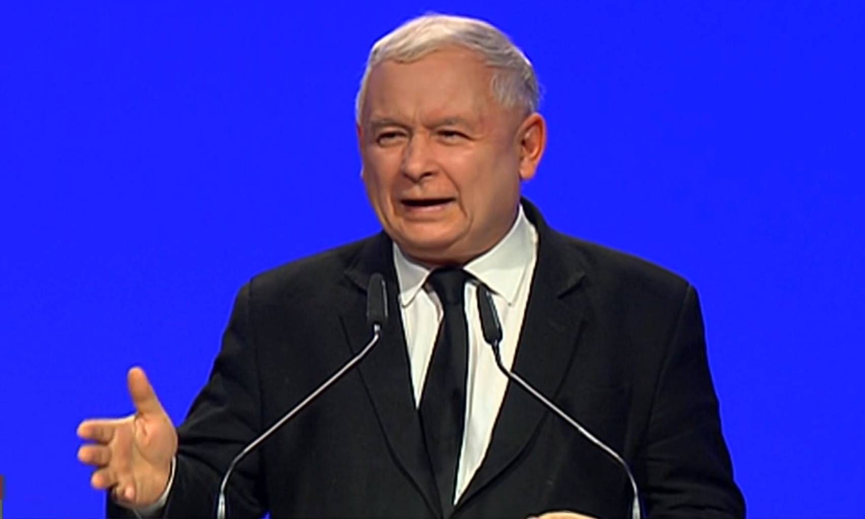 Grafika do artykułu Prezes Kaczyński wyciągnął rękę do samego siebie