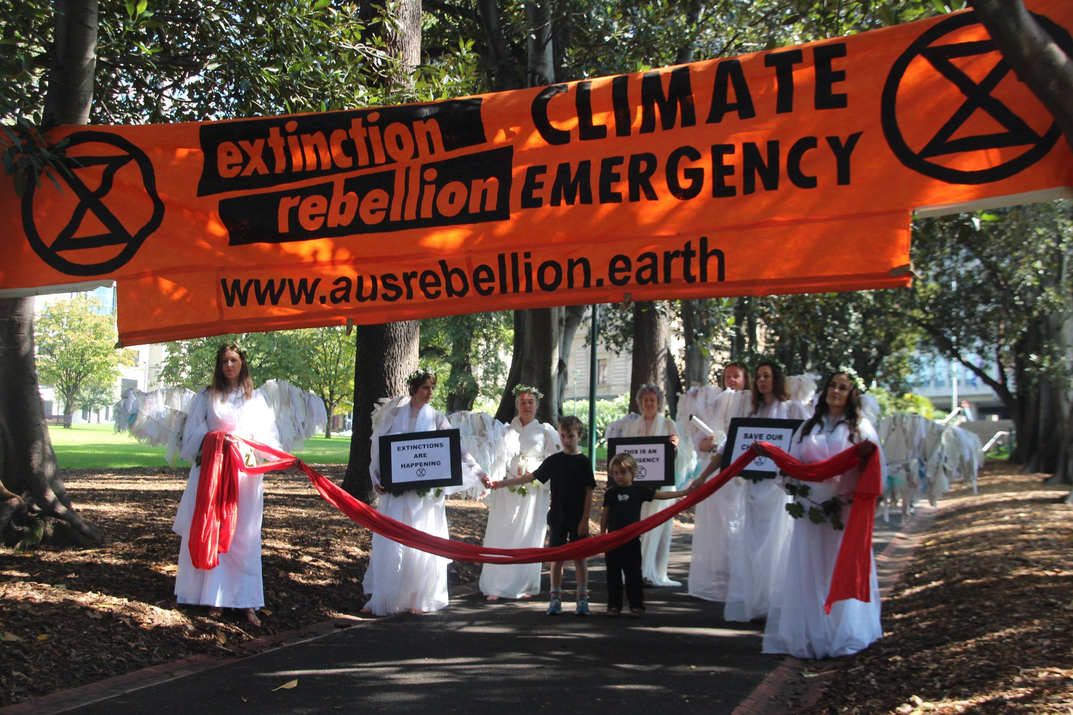 Climate Angels at Extinction Rebellion Declaration Day Melbourne, 22 marca 2019 fot. Takver (cc) flickr.com