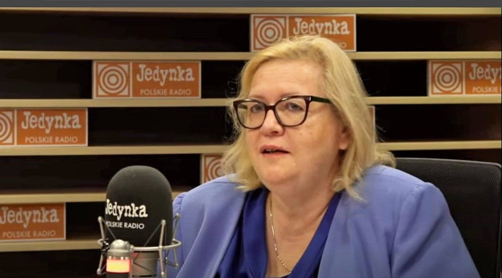 Małgorzata Manowska w studiu programu I Polskiego Radia