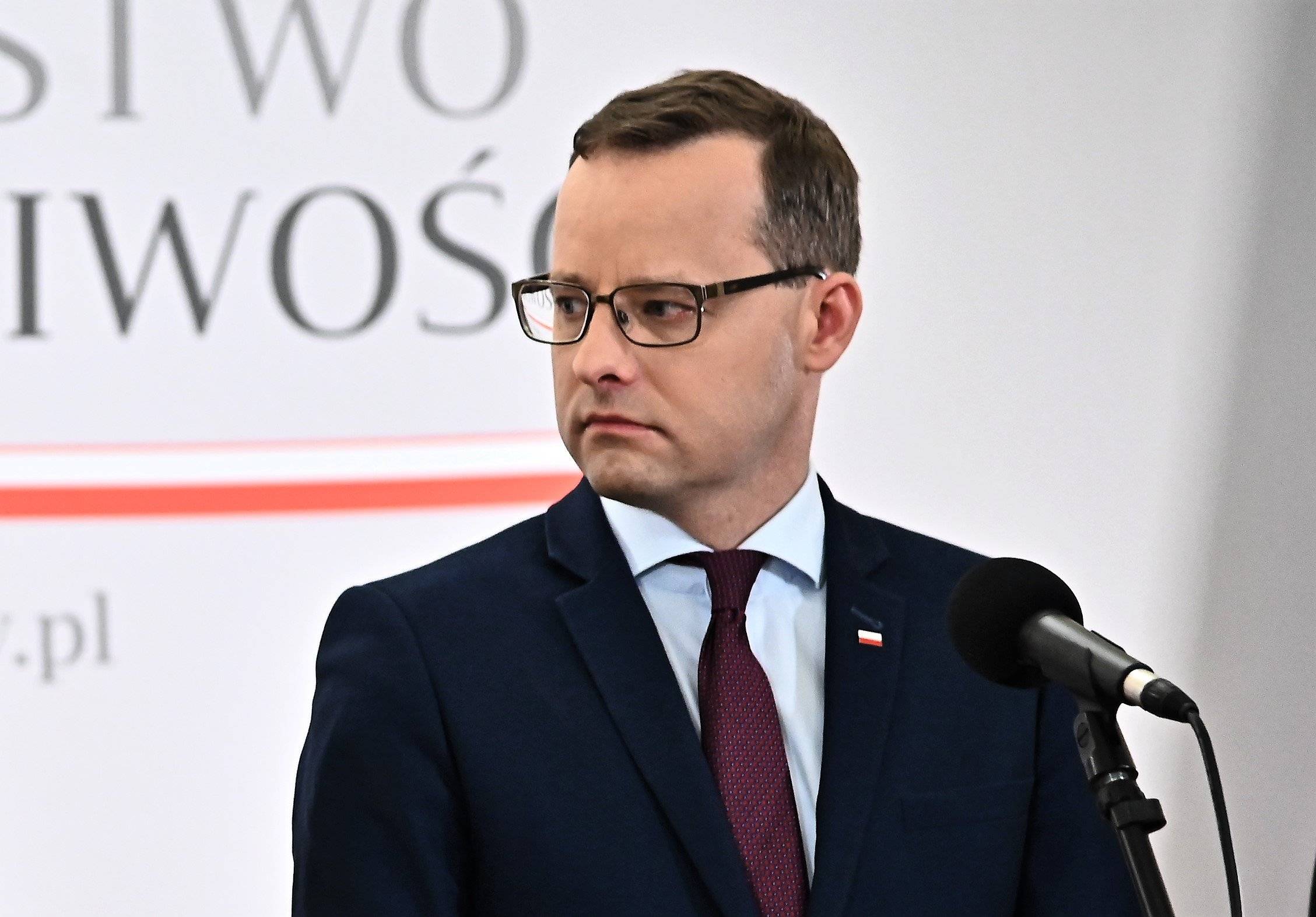 Wiceminister sprawiedliwości Marcin Romanowski chce wypowiedzenia konwencji antyprzemocowej